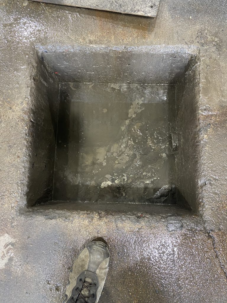 Old square basin with no steel support that will require unsupported style lid as a cover. For JW Investrade Inc. www.metalgrating.ca, London, Ontario, 2024