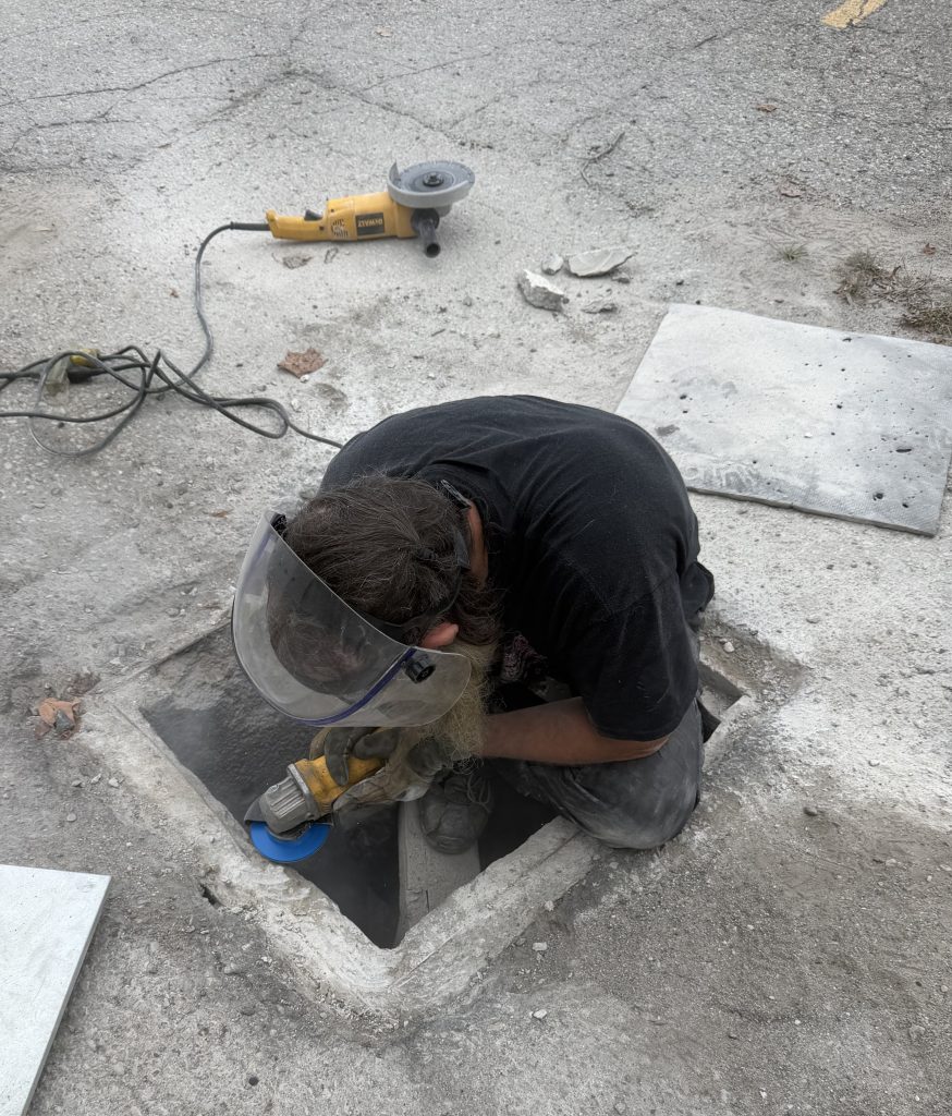 Behind the good product is the service. We send a team of 2 crews o install your floor drain cover or basin lid in Ontario. JW Investrade Inc. for Metalgrating.ca , 2026 London Ontario